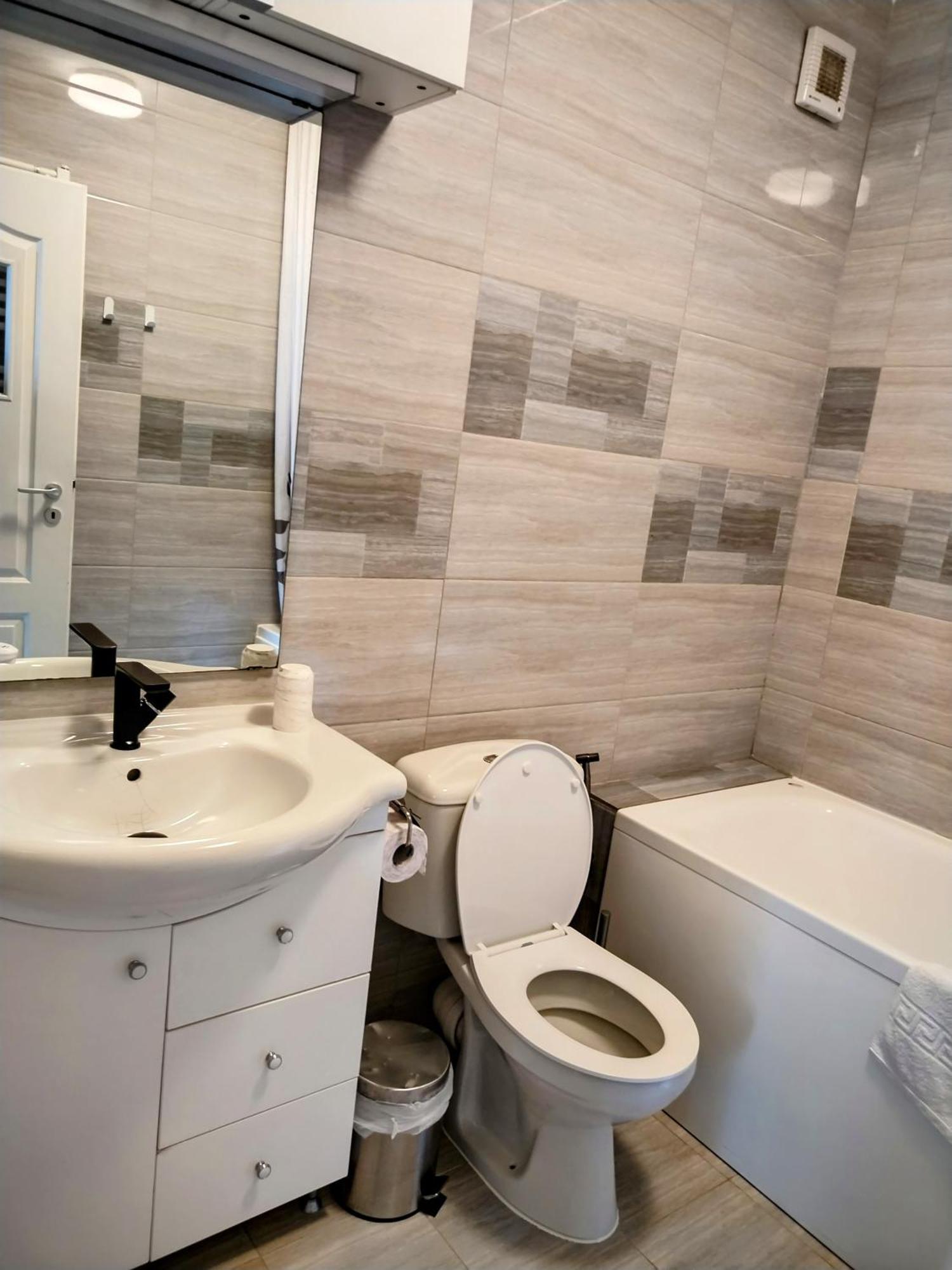 Exclusive Living Apartment Bucharest Exterior photo